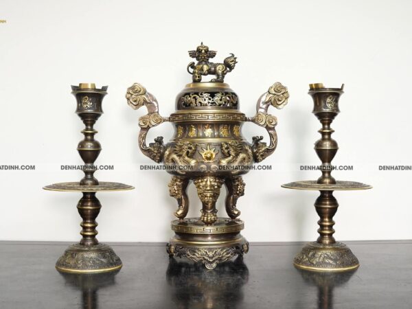 Bộ tam sự Song Long bằng đồng cattut đỉnh cao 66, 5 chữ và đôi chân nến chữ Phúc - ND47CN