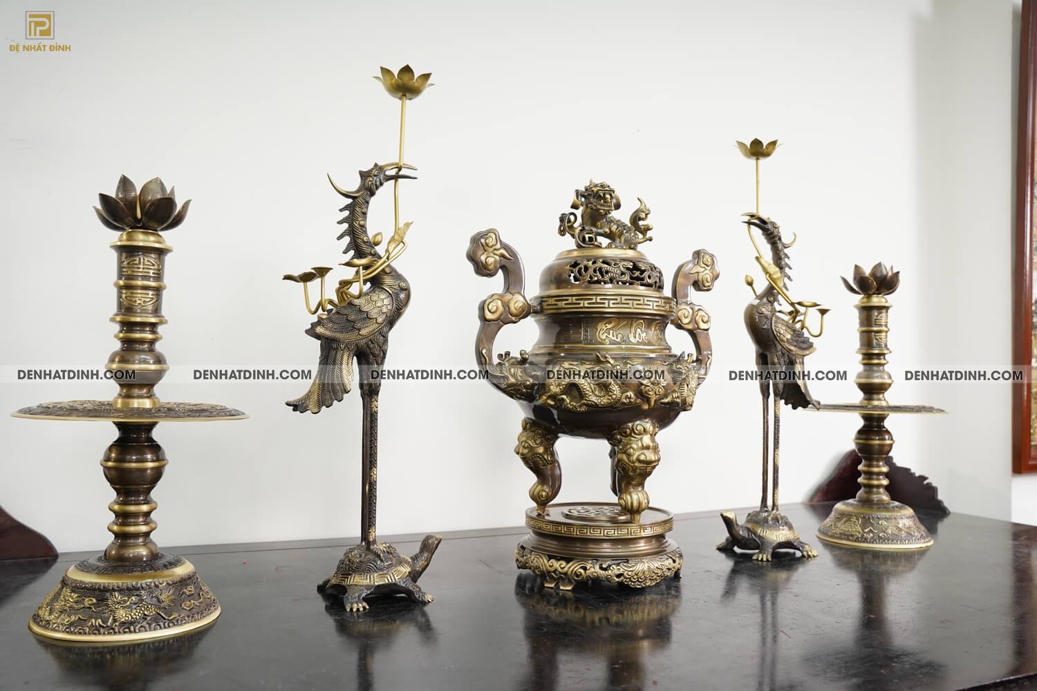 Bộ ngũ sự Song Long cao 65cm màu hun giả cổ 3 chữ Việt - Ảnh 3