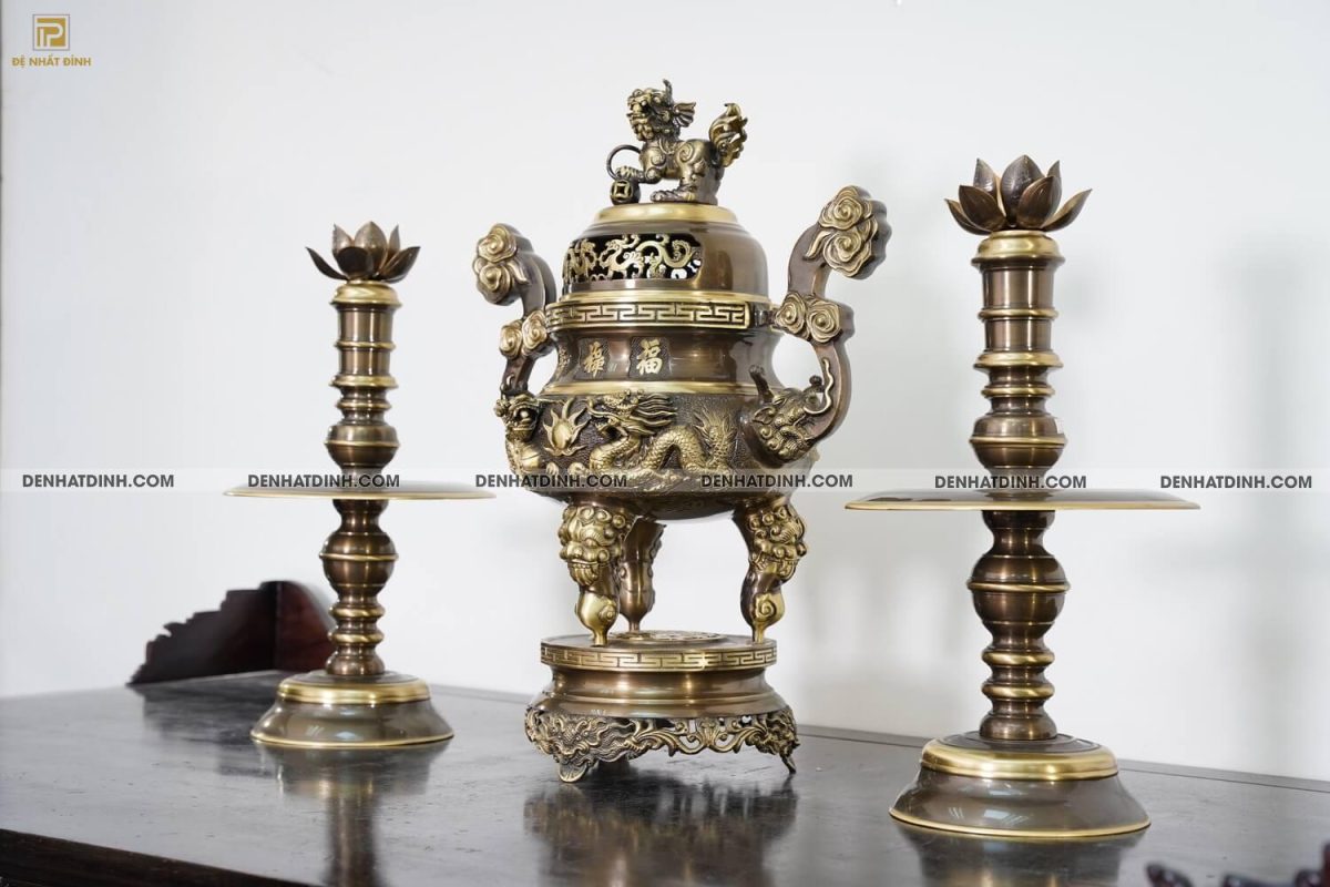 Bộ tam sự nến song long cao 65cm màu hun giả cổ - Ảnh 3