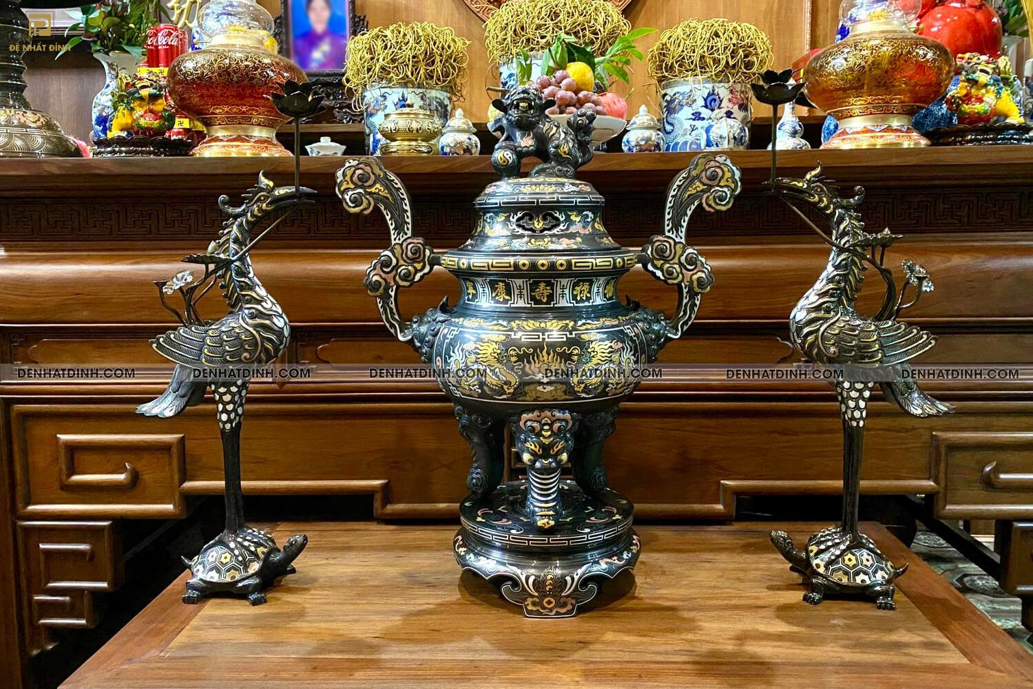 Bộ tam sự hạc song long 65 đồng đỏ khảm ngũ sắc