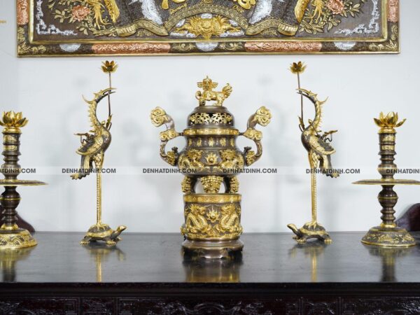 Bộ đỉnh thờ Ngũ sự Song Long 66 (5 chữ Hán) 36kg kèm bát hương dát vàng điểm kết hợp với bộ hoành phi câu đối khảm tam khí