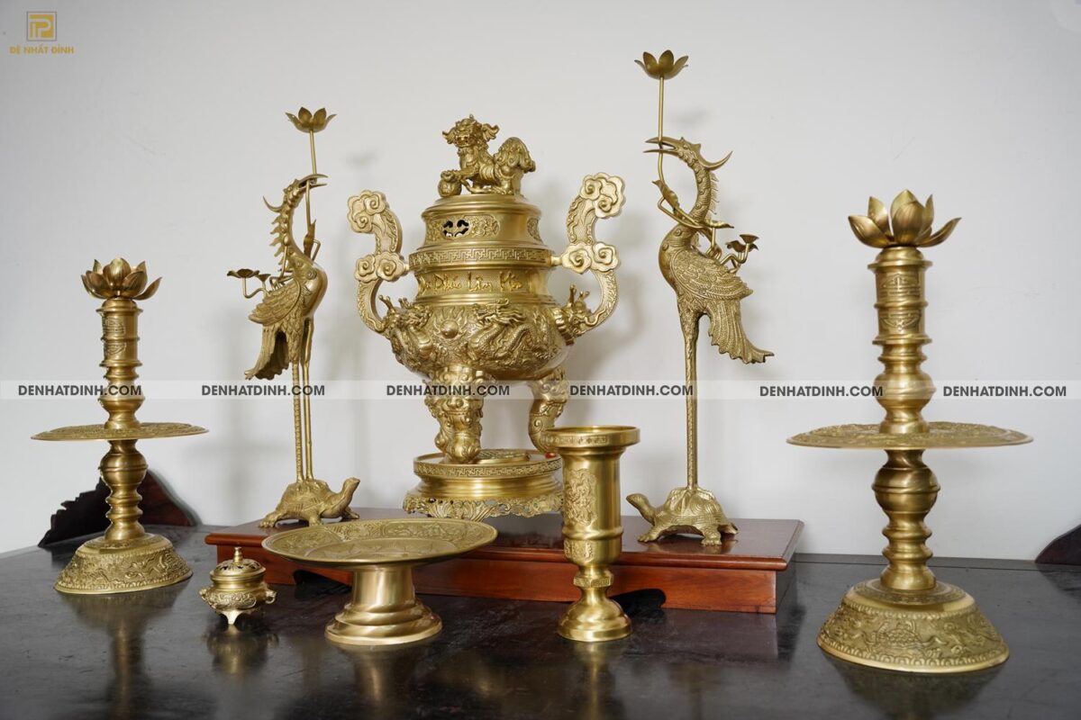 Bộ đỉnh đồng Ngũ Sự Song Long cao 65cm Nắp Thọ cùng 3 đồ thờ phụ kiện - Ảnh 2