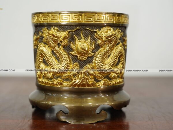 Bát hương 18 bằng đồng dát vàng điểm
