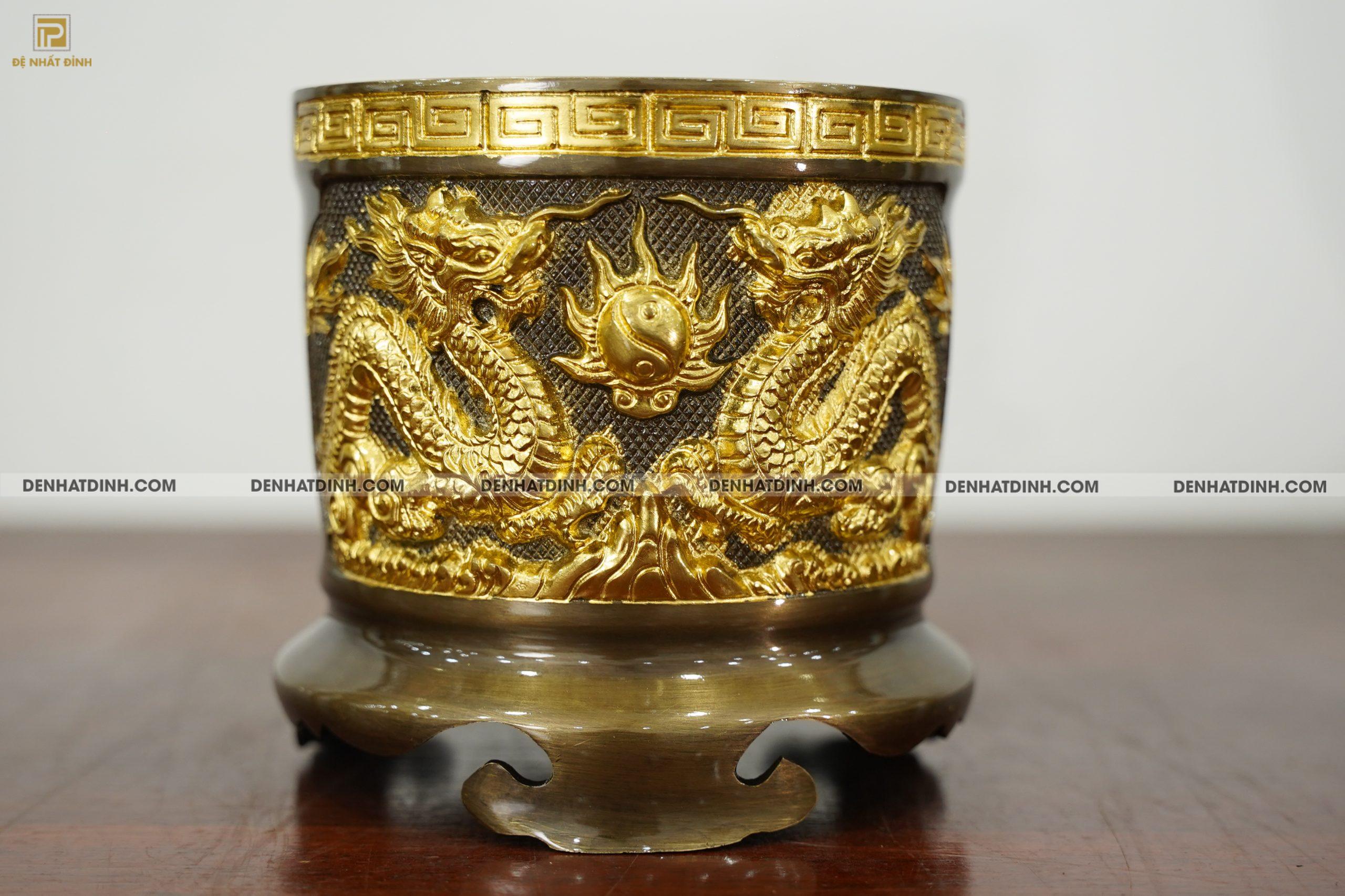 Bát hương 18 bằng đồng dát vàng điểm