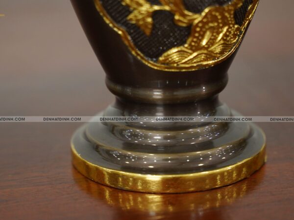 Alternative view of Lục bình cao 30cm bằng đồng dát vàng điểm