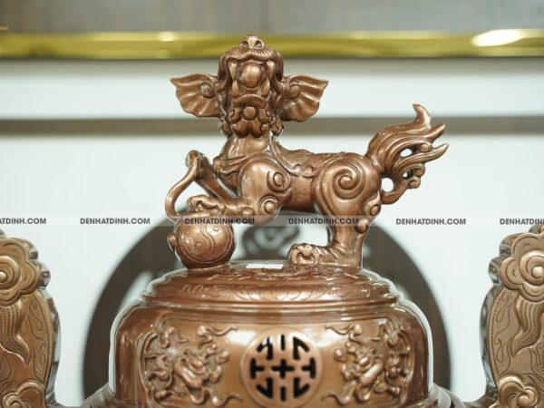 Alternative view of Bộ ngũ sự song long 65 đồng đỏ