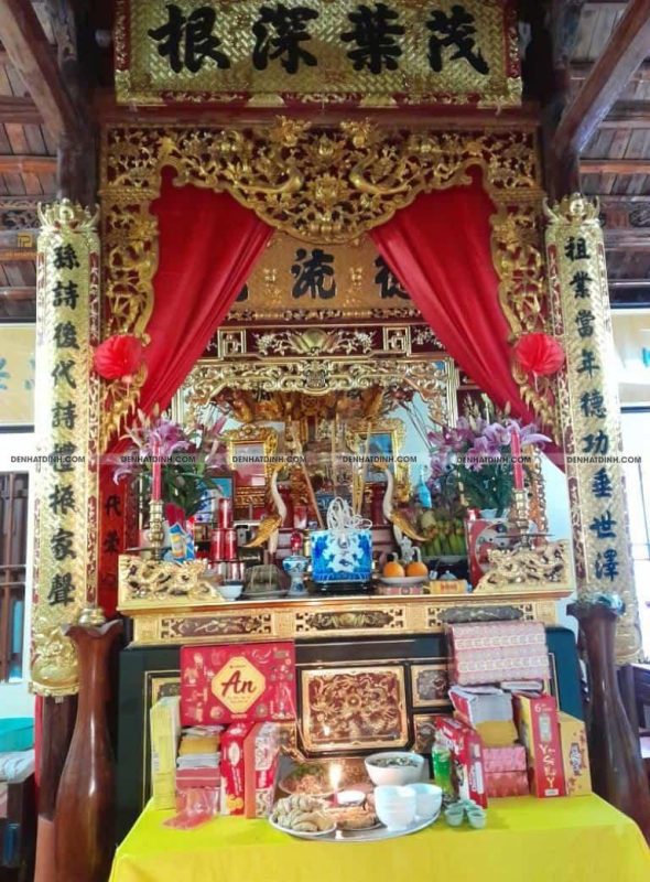 Sắp xếp bàn thờ công đồng đúng vị trí đảm bảo sự trang nghiêm