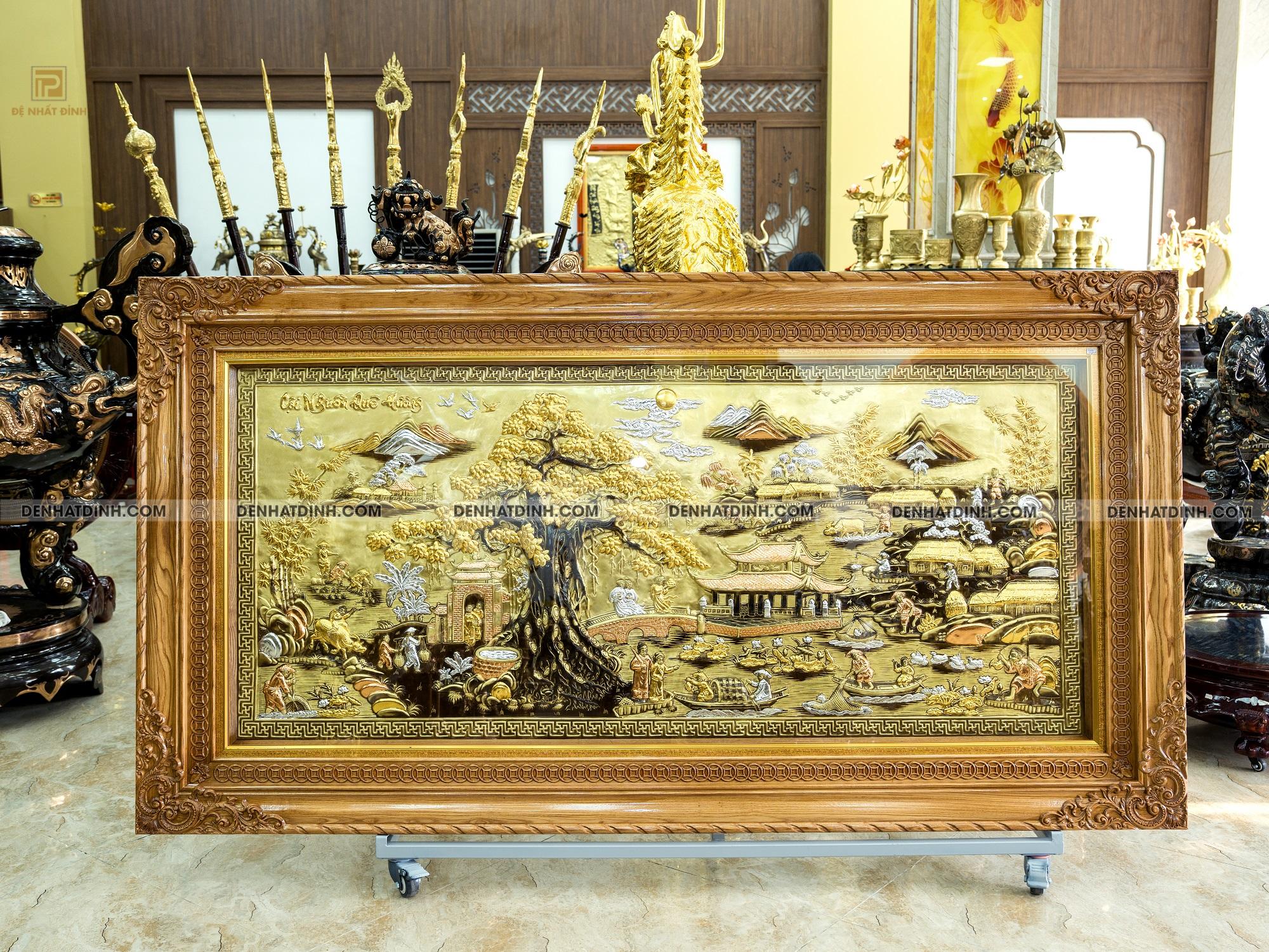 Tranh Cội nguồn quê hương bằng đồng khung bản rộng