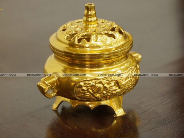 Xông trầm bằng đồng dát vàng 24k