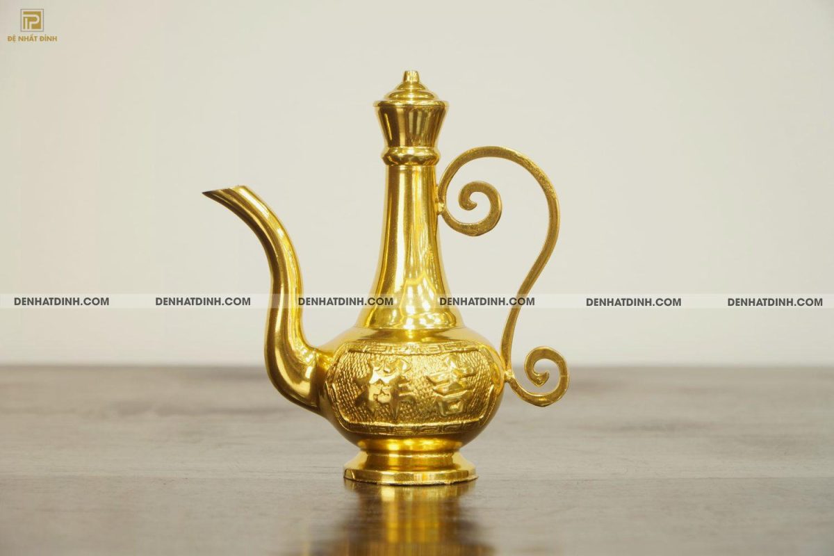 Ấm thờ bằng đồng dát vàng 24K