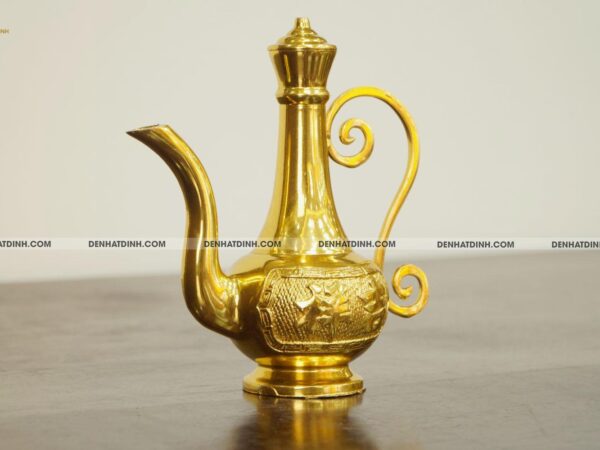 Alternative view of Ấm thờ bằng đồng dát vàng 24K