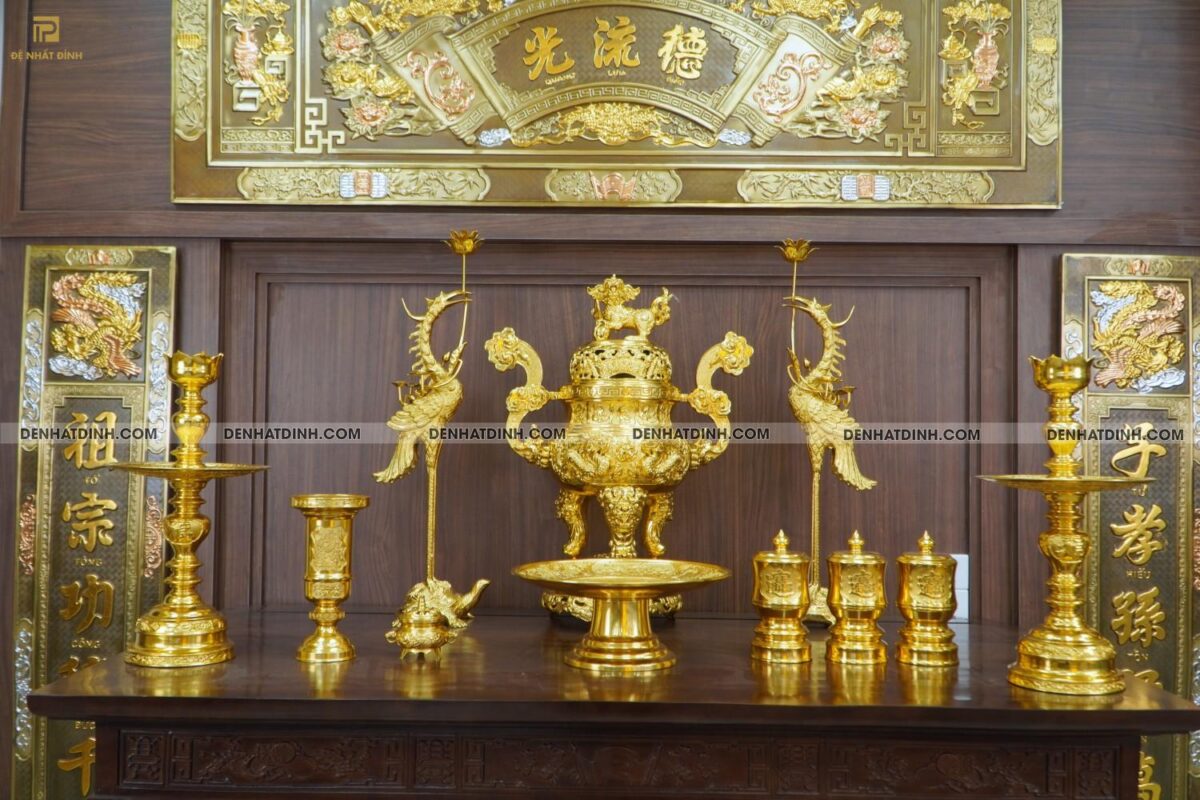 Bộ đỉnh đồng ngũ sự Cuốn Thư 65 cùng 4 phụ kiện dát vàng toàn bộ