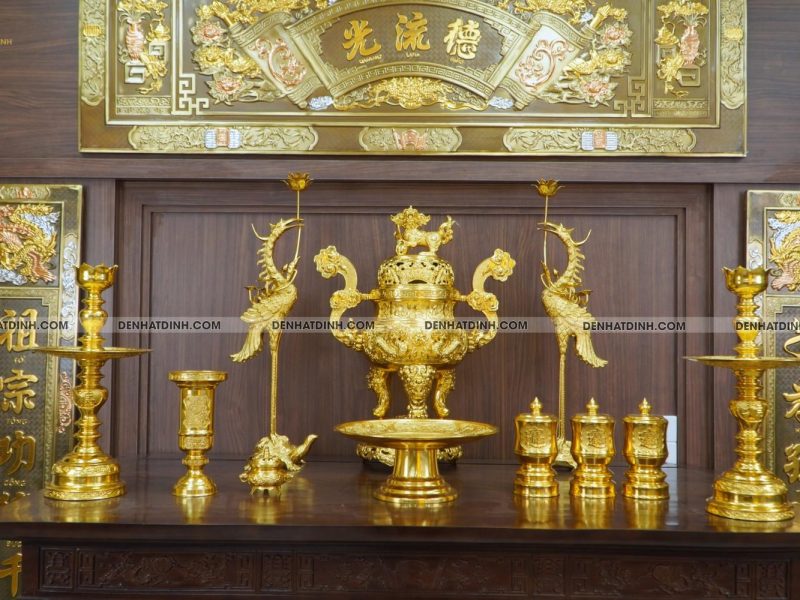 Bộ đỉnh đồng ngũ sự Cuốn Thư 65 cùng 4 phụ kiện dát vàng toàn bộ