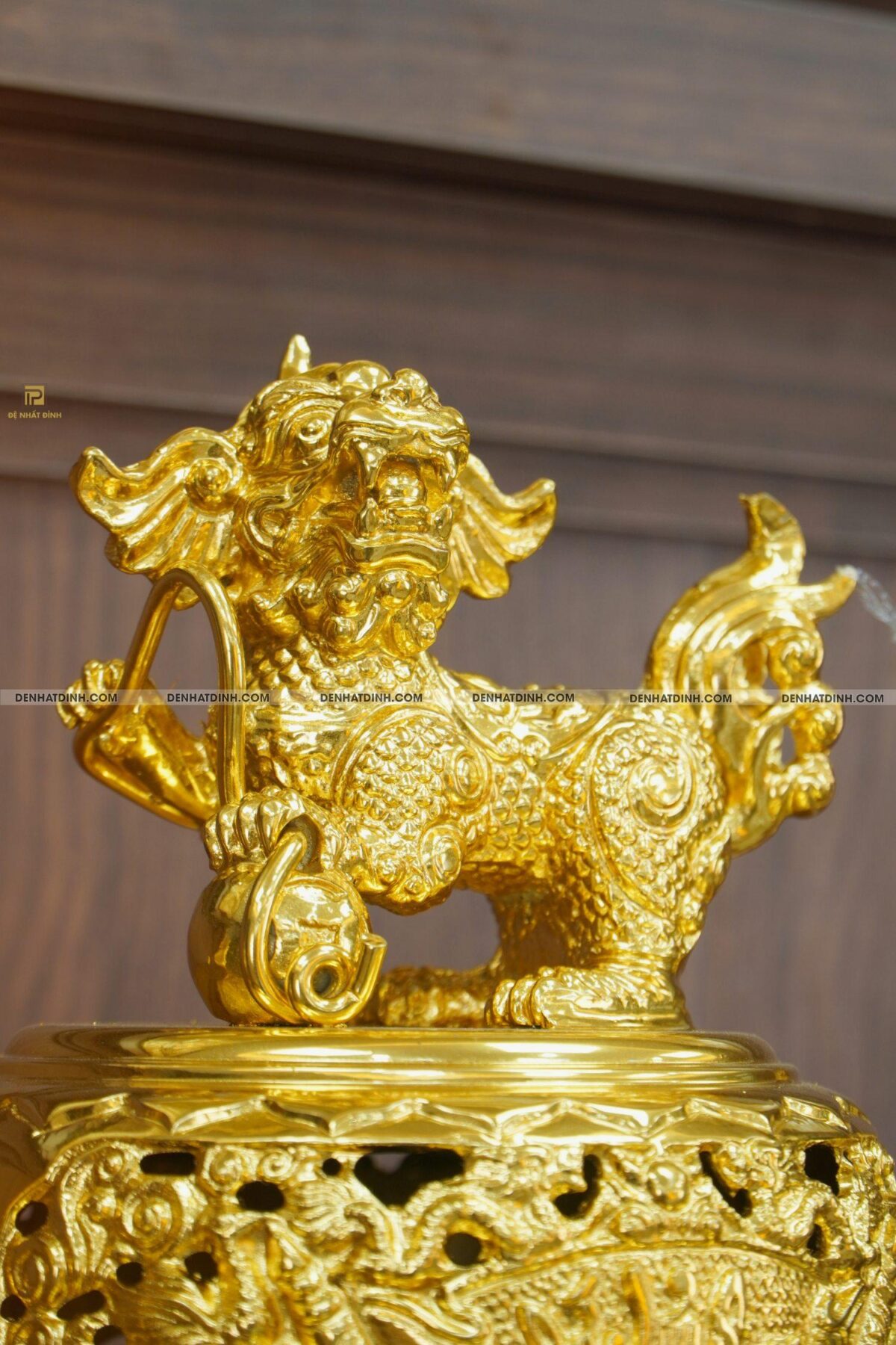 Đỉnh đồng Cuốn Thư 65 dát vàng 24K - Ảnh 4