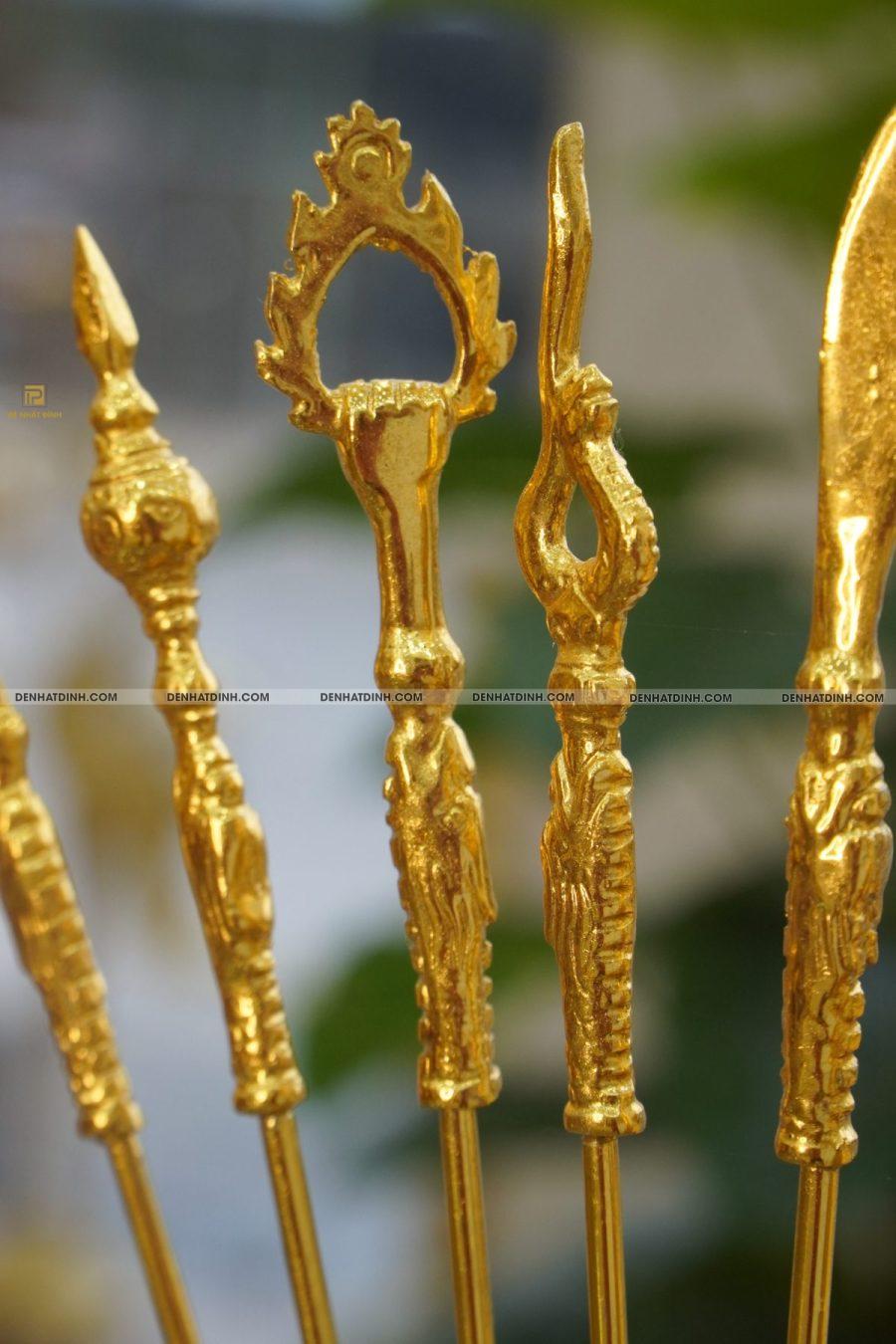 Bộ Bát Bửu - Chấp Kích Cỡ Nhỏ Bằng Đồng Dát Vàng 24K - Hình ảnh 5