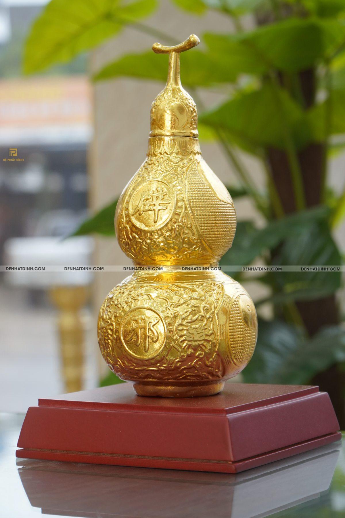 Hồ lô âm dương hoa văn bằng đồng dát vàng - Ảnh 3