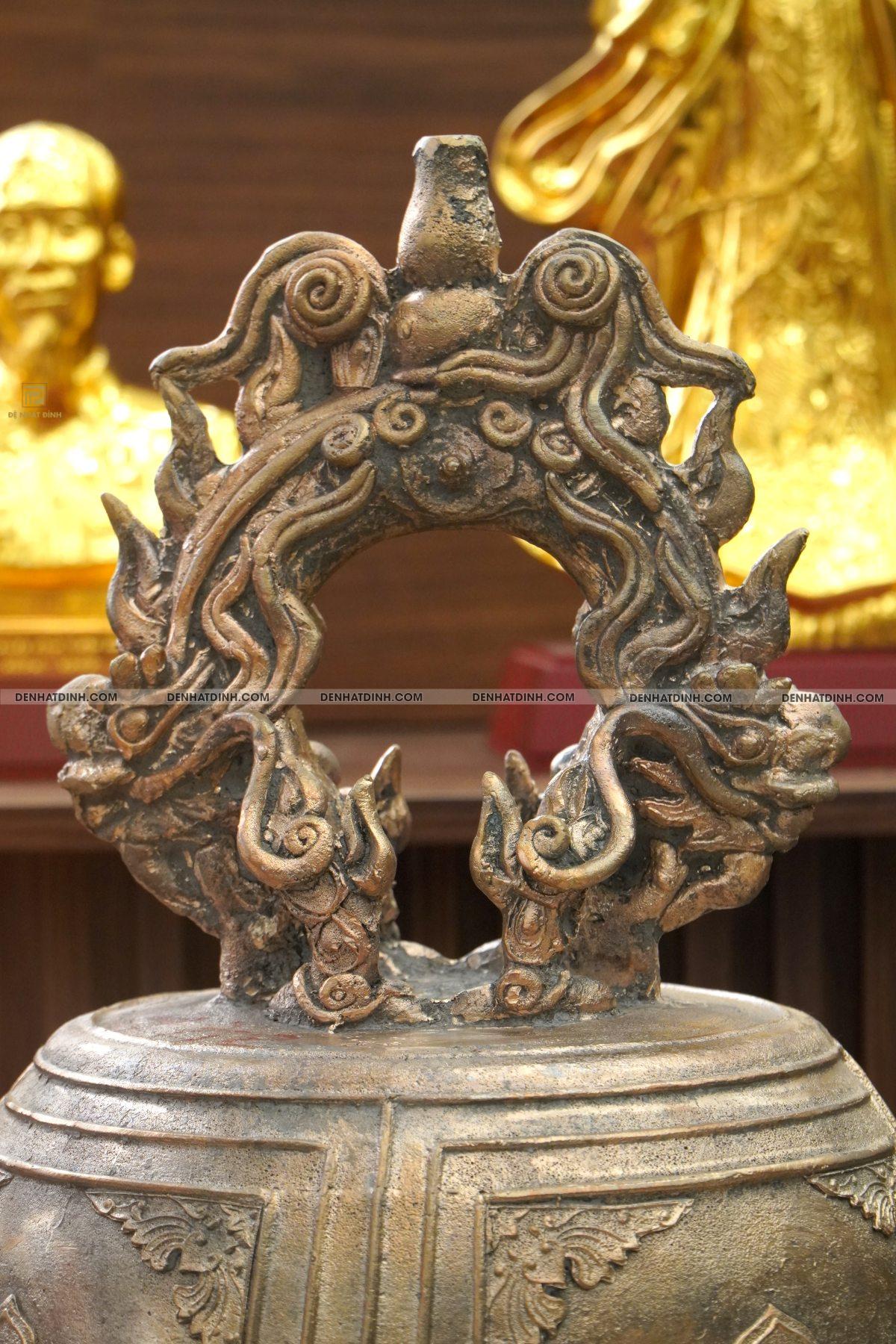 Chuông chùa đồng đỏ nặng 26kg - Ảnh 2