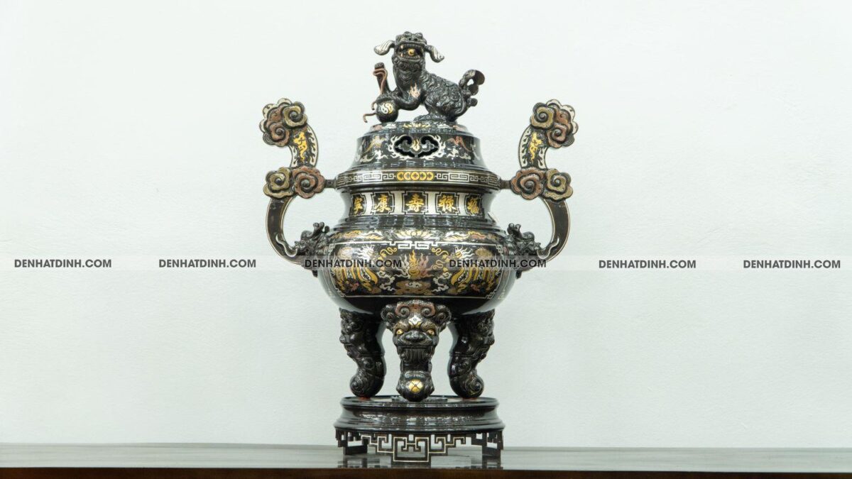 Đỉnh đồng 75 đồng đỏ khảm ngũ sắc