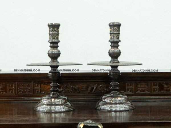 Đôi chân nến 48 khảm tam khí