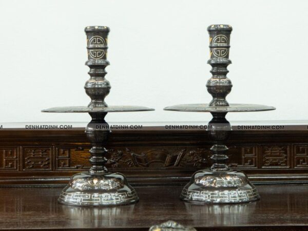 Alternative view of Đôi chân nến 48 khảm tam khí