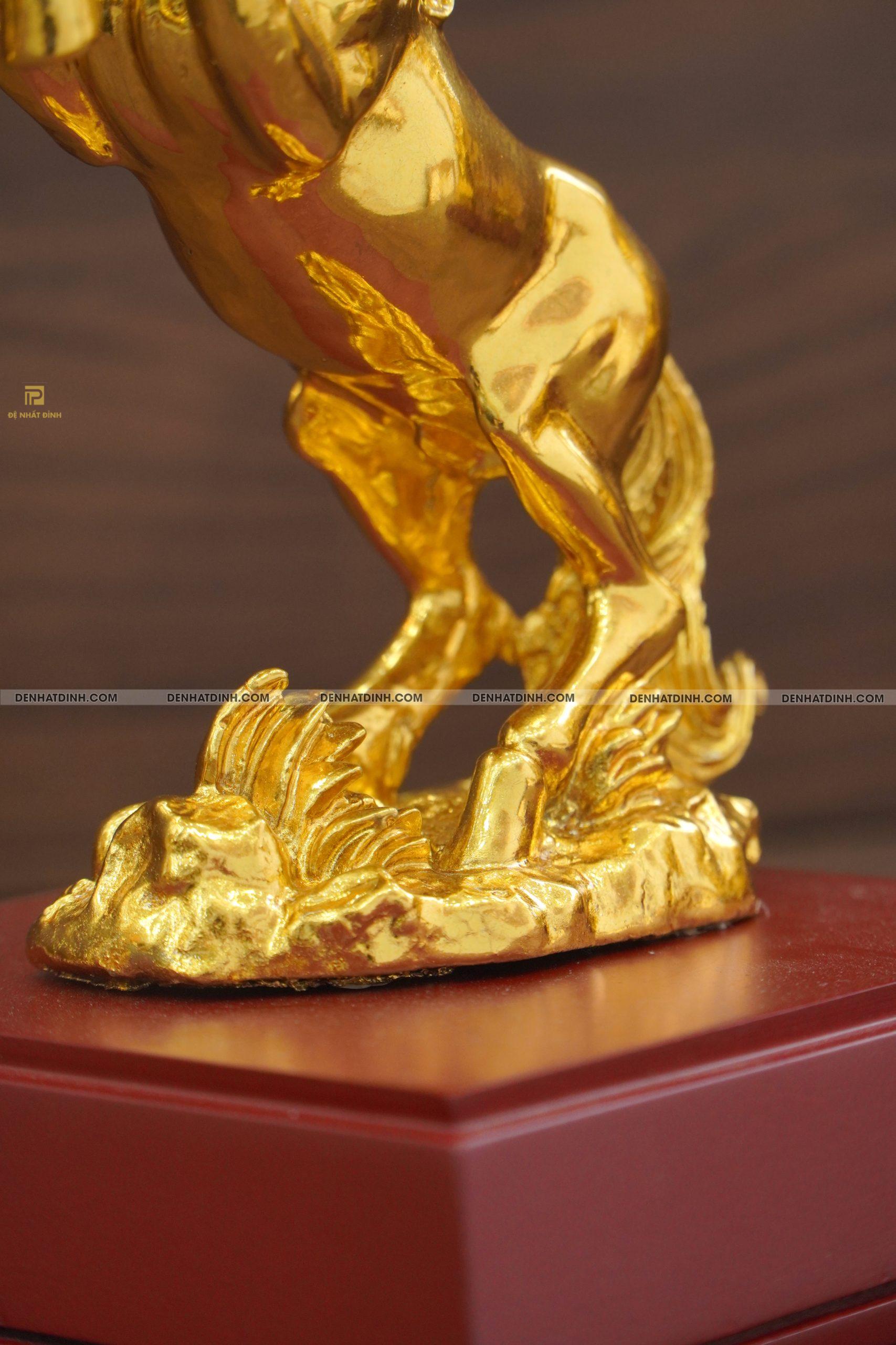 Tượng Ngựa Hí Bằng Đồng Dát Vàng - Ảnh 7