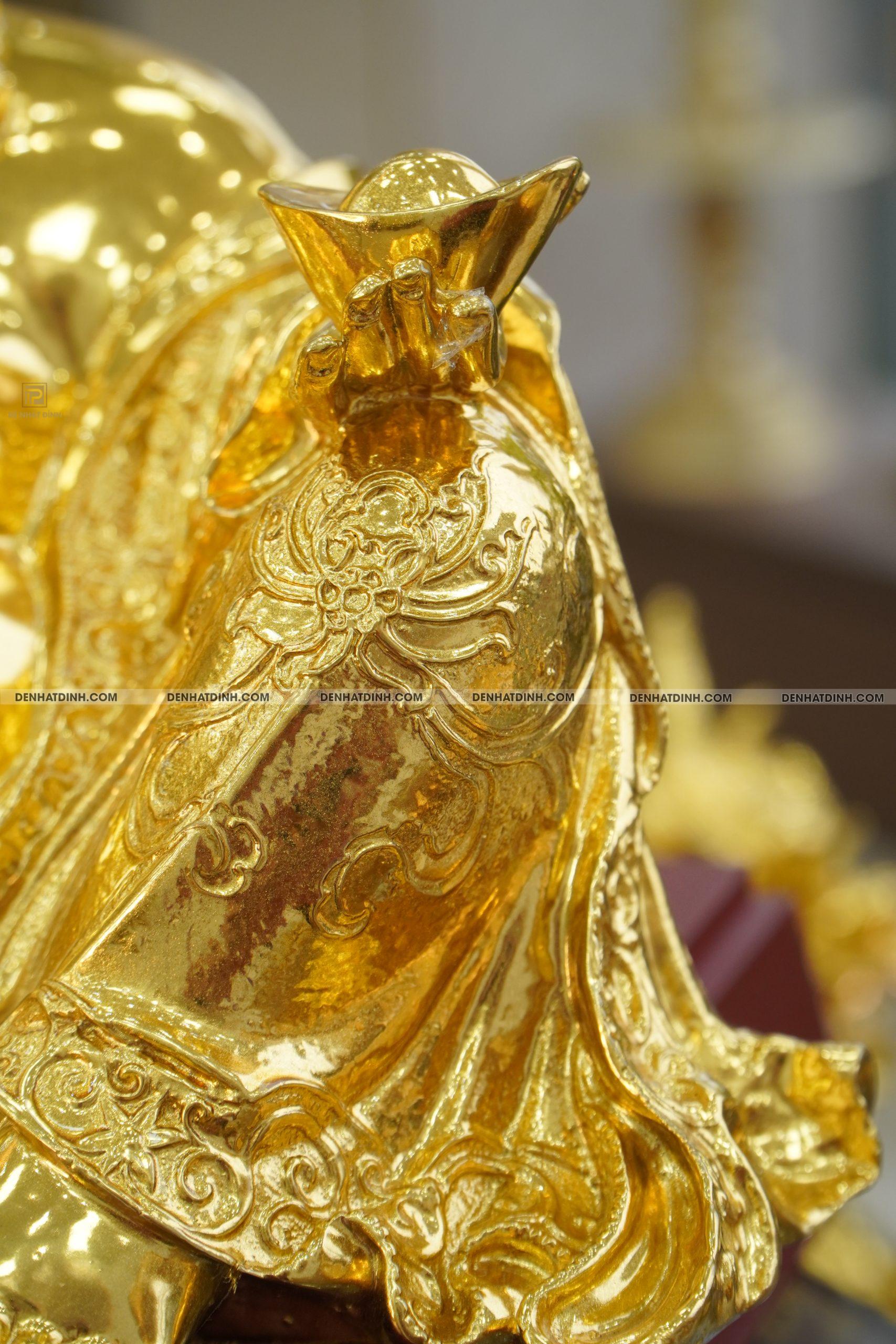 Tượng Di Lặc dựa bao tiền bằng đồng dát vàng - Ảnh 6