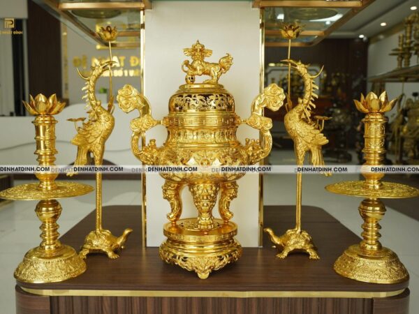 Bộ đỉnh đồng ngũ sự dát vàng 24K khắc 5 chữ Hán Phúc Lộc Thọ Khang Ninh