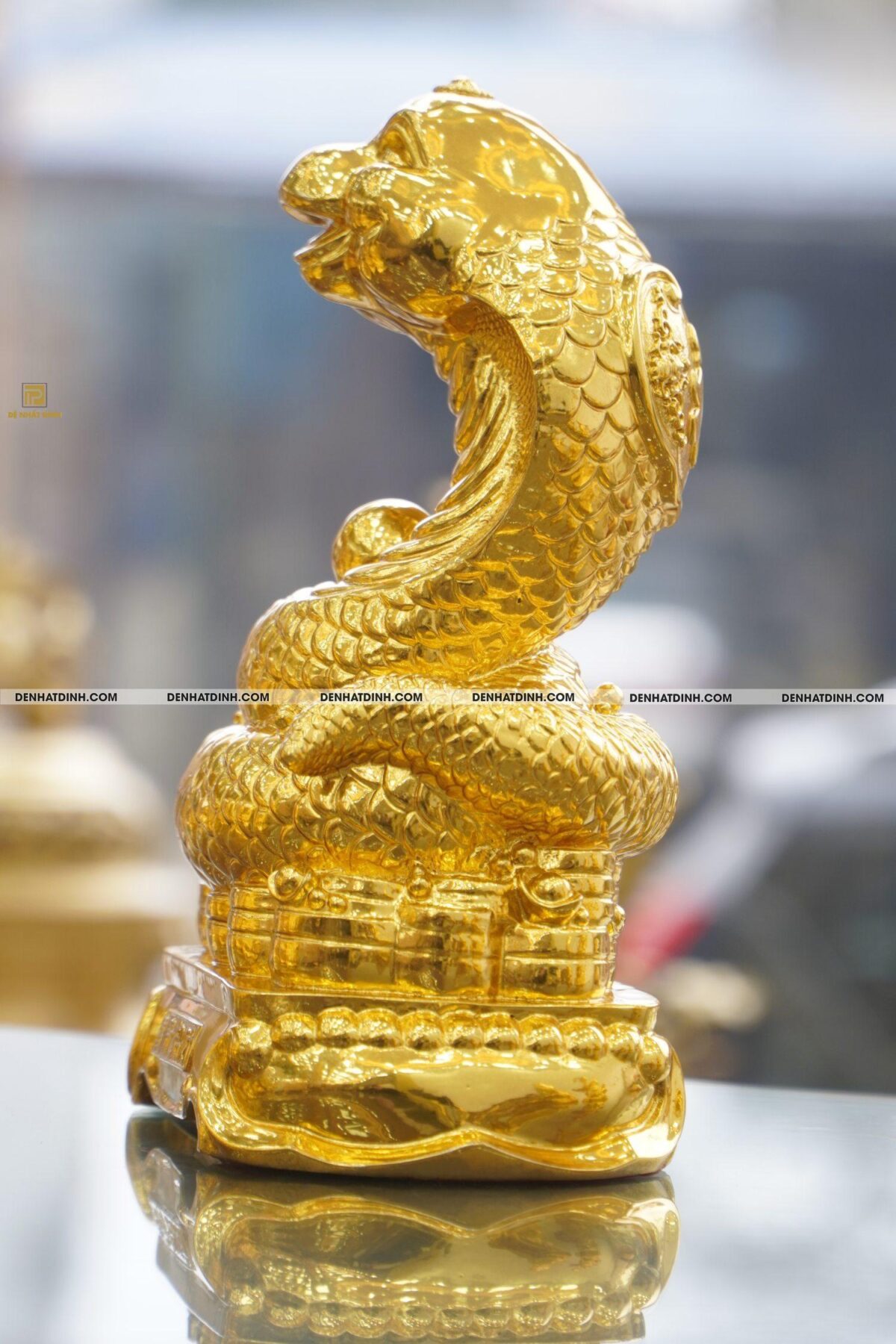 Tượng đồng rắn đế tiền dát vàng 24K - Ảnh 6