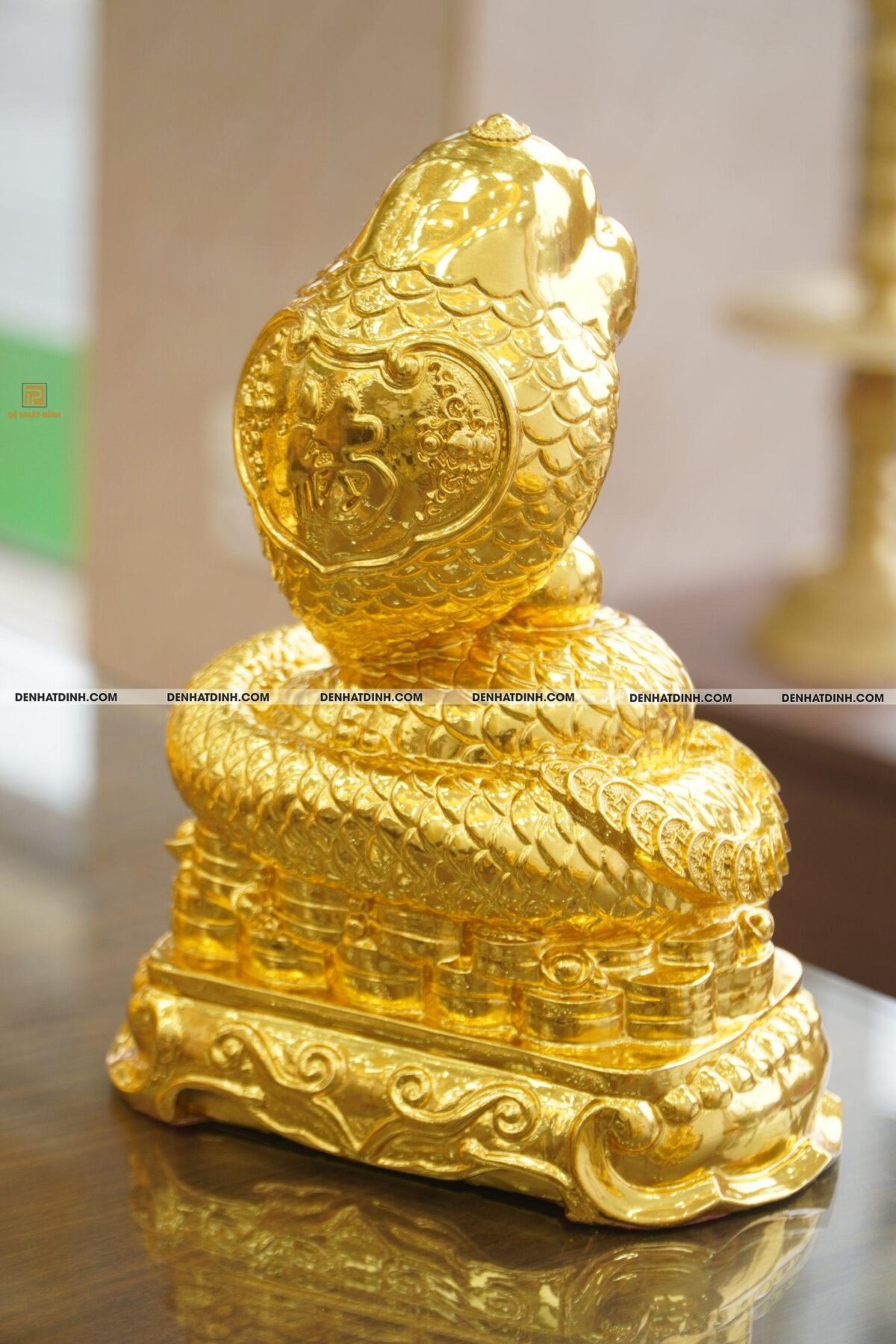 Tượng đồng rắn đế tiền dát vàng 24K - Ảnh 5