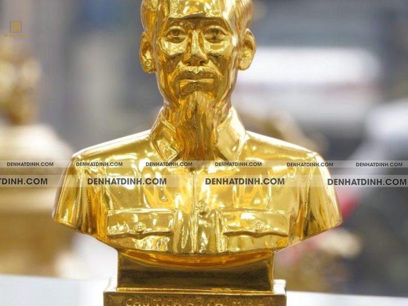 Tượng đồng Bác Hồ bán thân dát vàng 24K cao 23cm, ngang 18, nặng 3kg