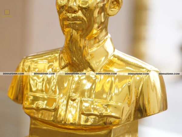 Alternative view of Tượng đồng Bác Hồ bán thân dát vàng 24K cao 23cm, ngang 18, nặng 3kg
