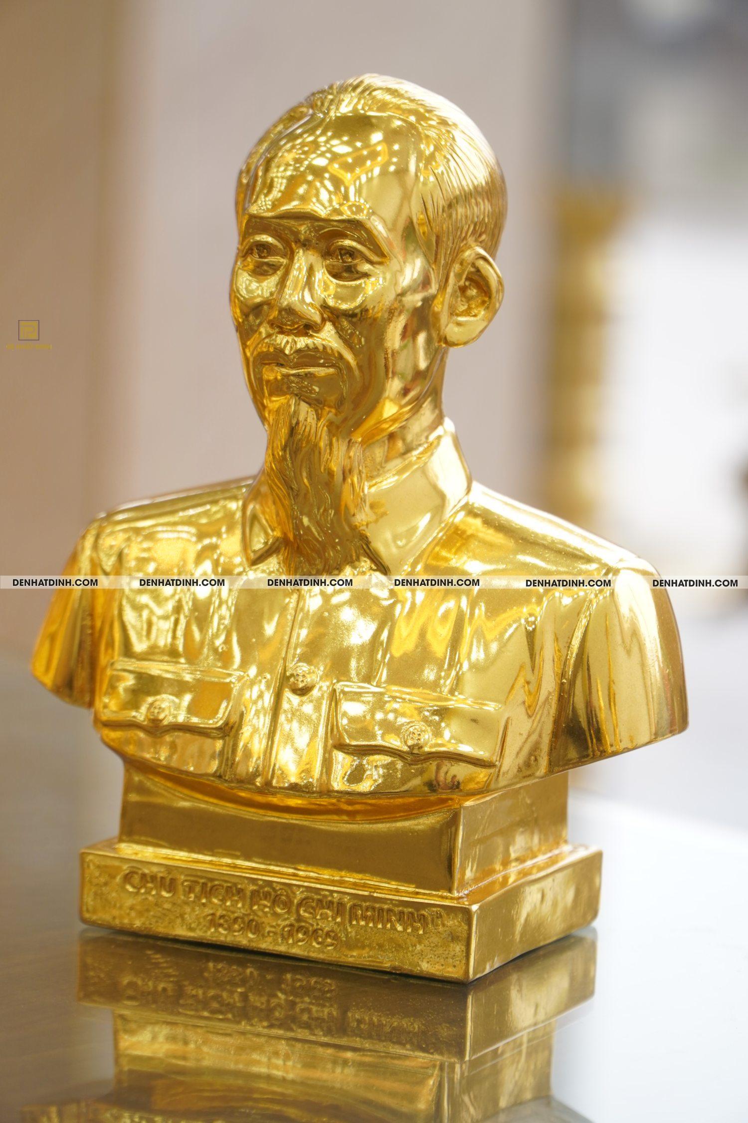 Tượng đồng Bác Hồ bán thân dát vàng 24K cao 23cm, ngang 18, nặng 3kg - Ảnh 2