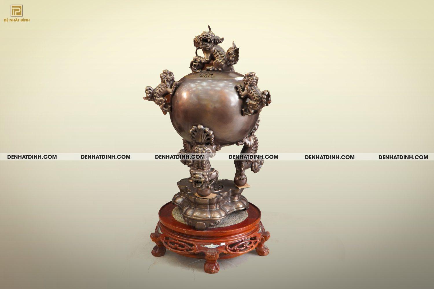 Đỉnh Thất lân vờn cầu 1m trơn