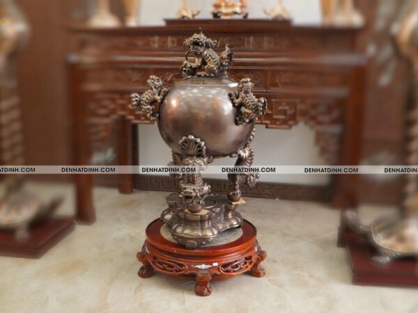 Alternative view of Đỉnh Thất lân vờn cầu 1m trơn