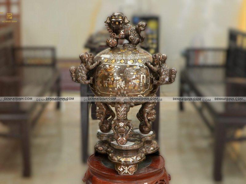 Đỉnh Thất lân vờn cầu đồng đỏ 90 khảm ngũ sắc