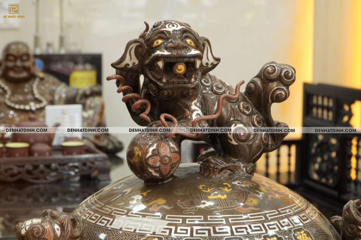 Đỉnh Thất lân vờn cầu đồng đỏ 90 khảm ngũ sắc - Ảnh 2