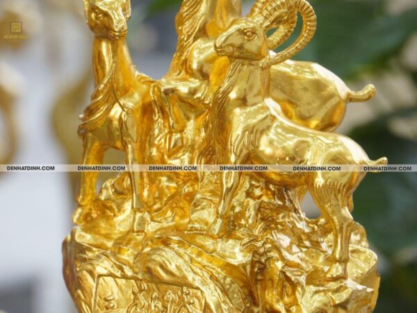 Alternative view of Tam Dương Khai Thái bằng đồng dát vàng 24K