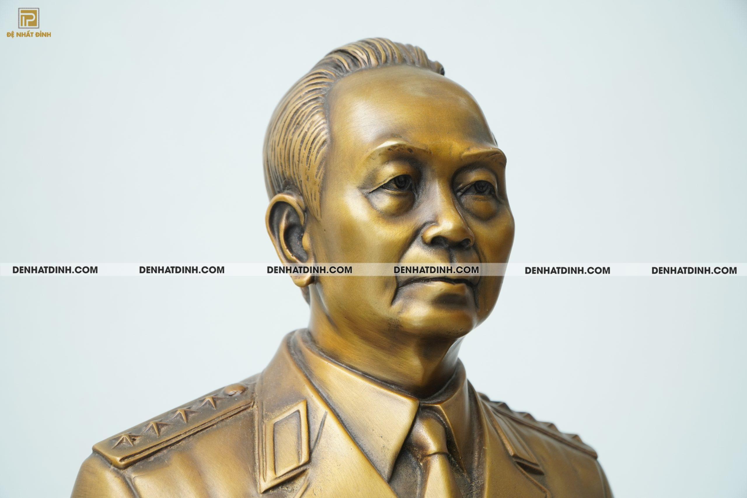 Tượng bác Võ Nguyên Giáp bằng đồng - Ảnh 4