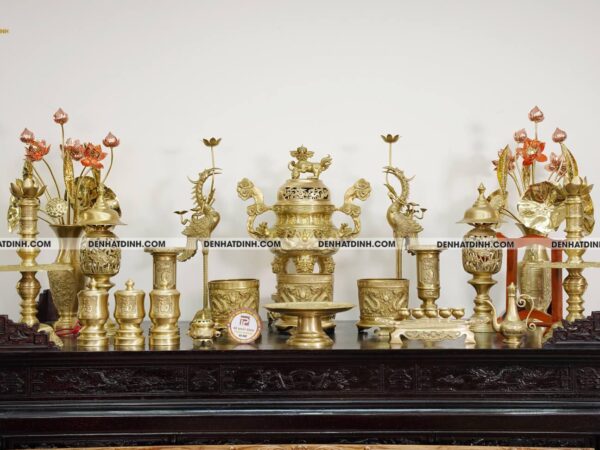 Bộ đỉnh thờ đầy đủ gồm đỉnh đồng song long 65cm 36kg mẫu 3 màu đồng mộc cùng phụ kiện đầy đủ