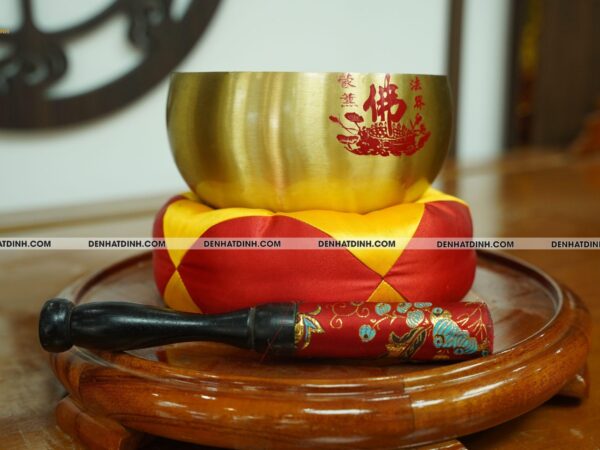 Alternative view of Chuông bát bằng đồng size 14cm