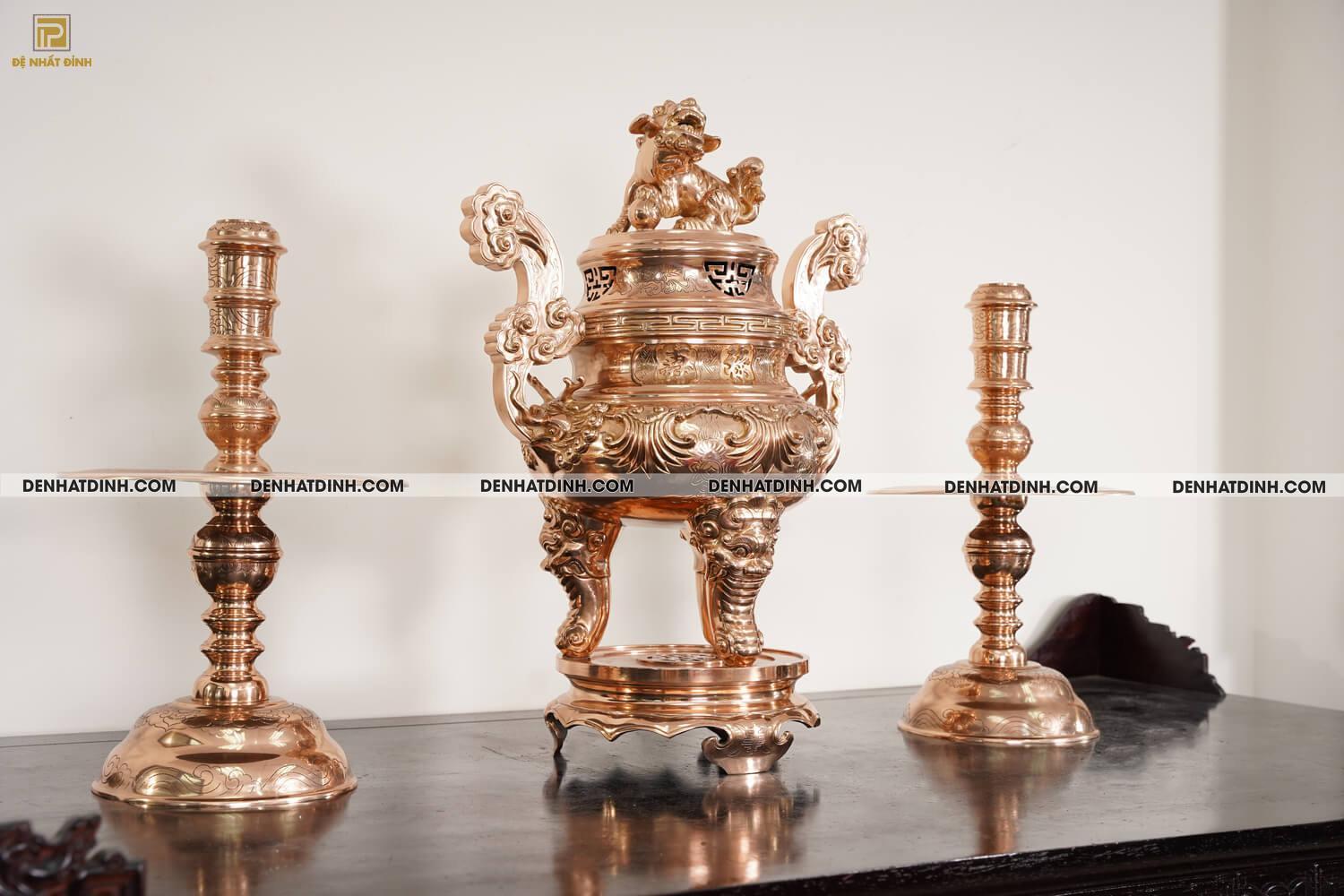 Bộ đỉnh thờ bằng đồng đỏ tam sự Nến hoa sòi cao 70cm - Ảnh 4