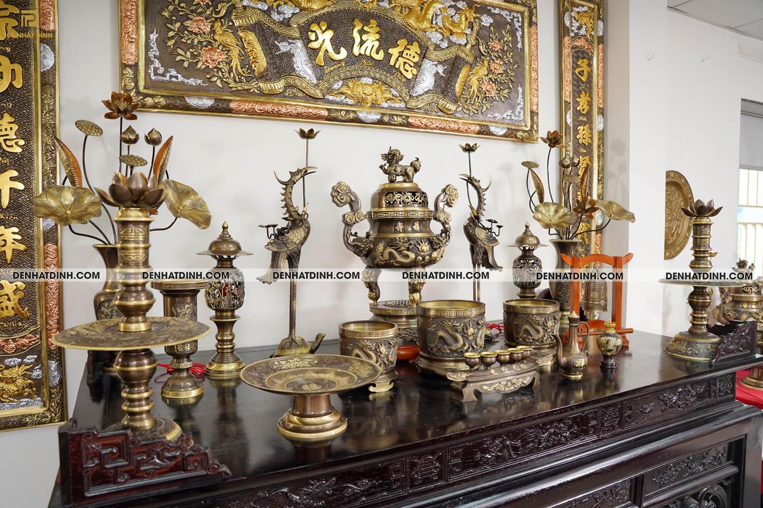 Bộ đồ thờ bằng đồng đầy đủ gồm đỉnh ngũ sự Song Long 65cm mẫu 3 CN kèm đầy đủ phụ kiện - Ảnh 4