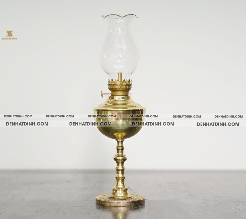 Đèn dầu chân cao Mộc