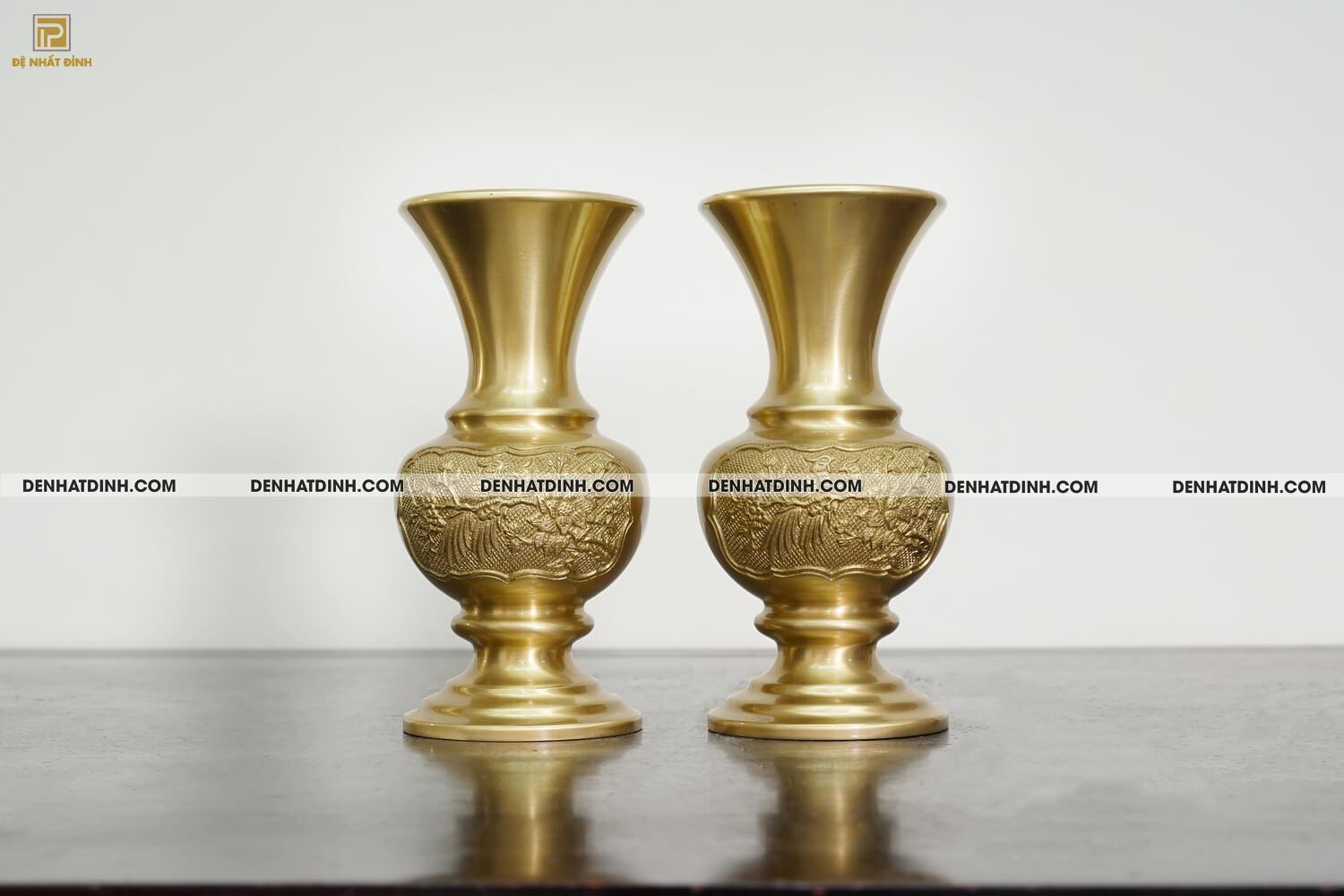 Lọ hoa bằng đồng cattut cao 25 cm màu vàng mộc