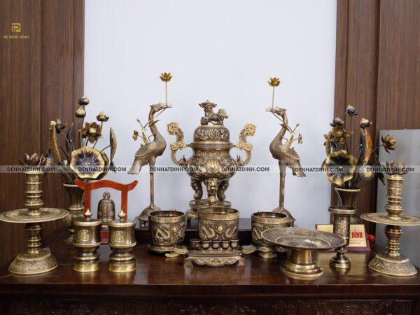 Bộ ngũ sự Phụng Gia Tiên Tứ Linh màu hun cổ kèm phụ kiện