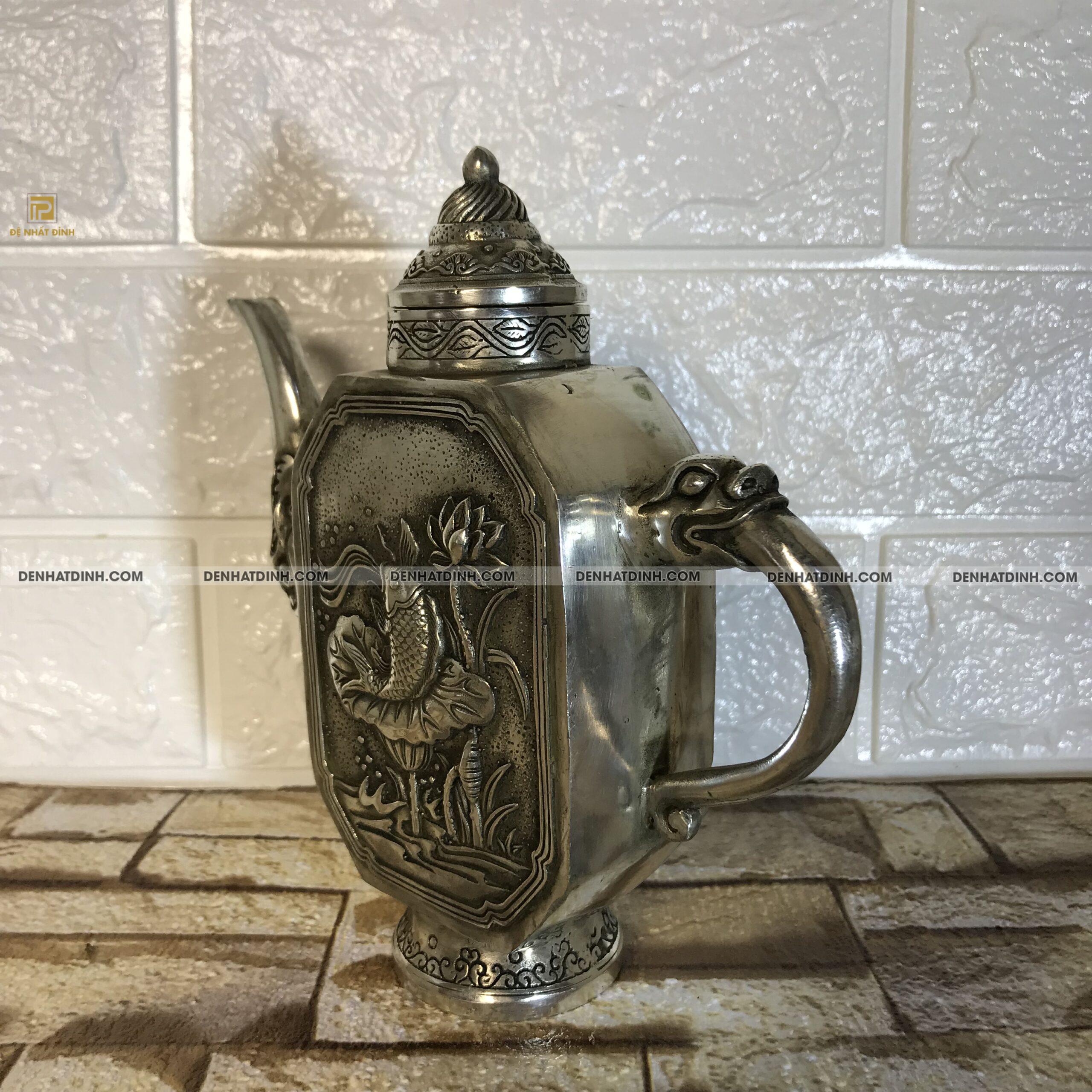 Ấm trà bằng đồng chạm cá chép hoa sen - Ảnh 4