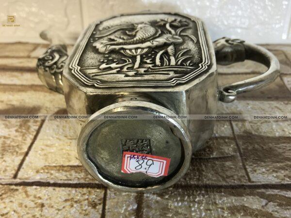 Alternative view of Ấm trà bằng đồng chạm cá chép hoa sen