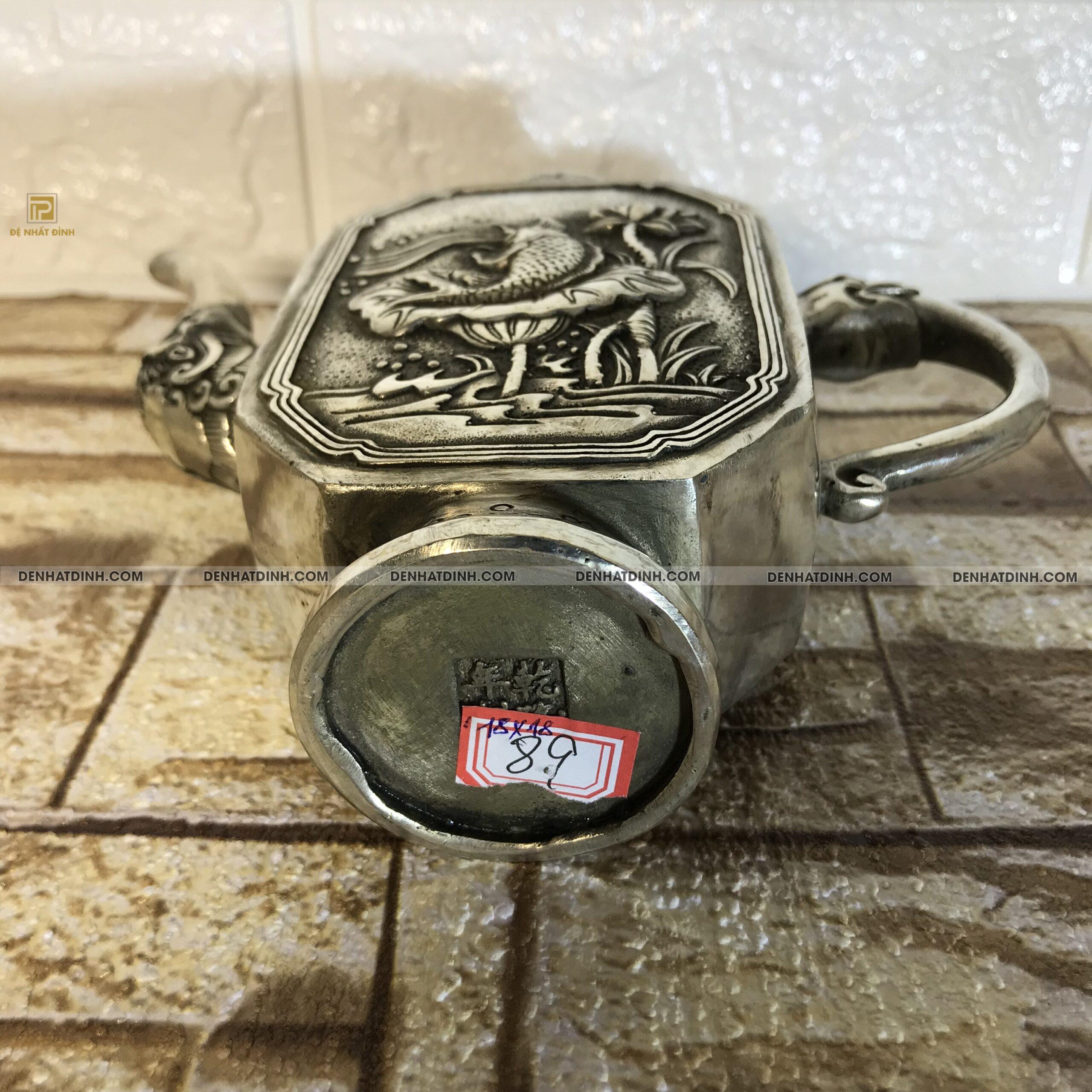 Ấm trà bằng đồng chạm cá chép hoa sen - Ảnh 2