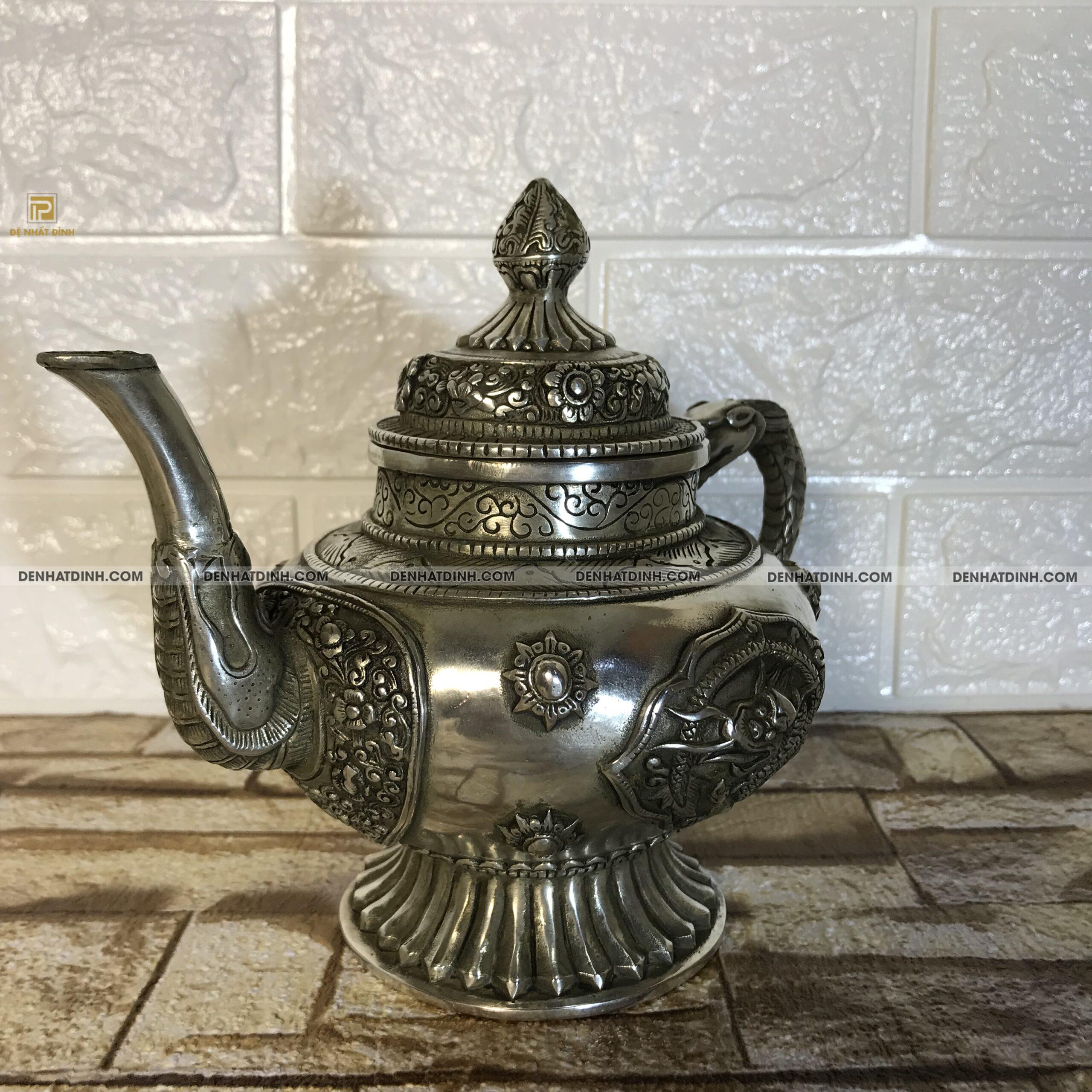 Ấm trà cổ bằng đồng chạm rồng - Ảnh 7