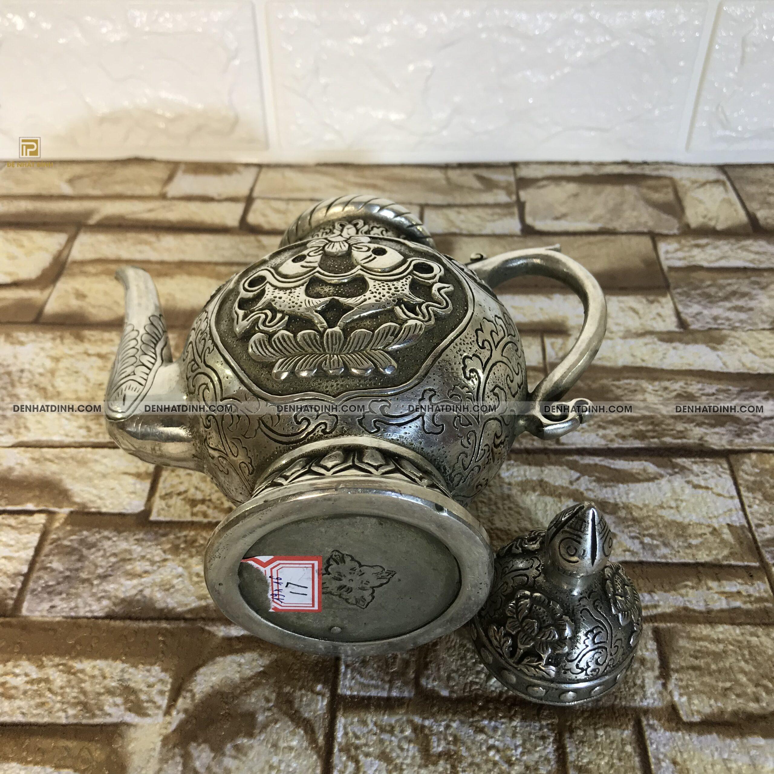Ấm trà cổ bằng đồng chạm cá song ngư - Ảnh 7